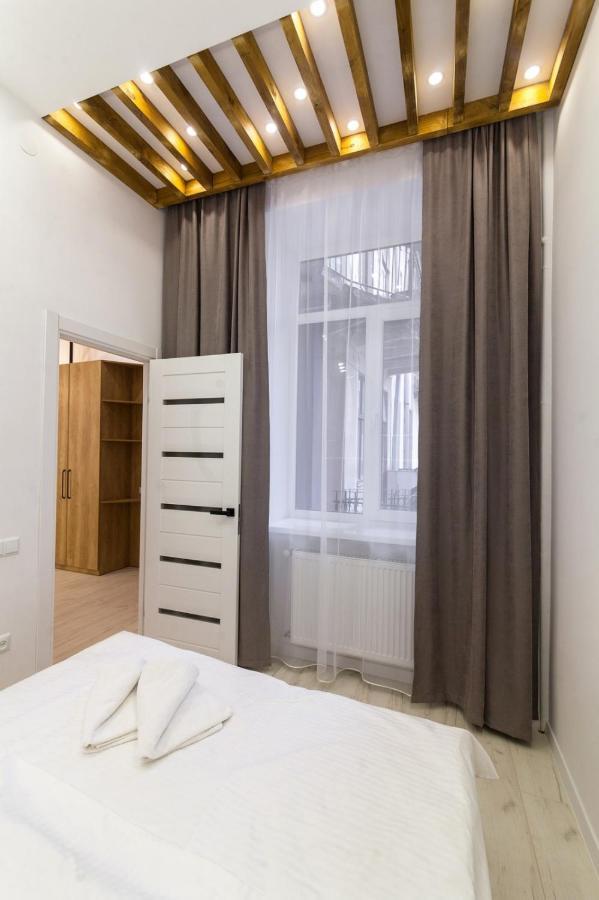 Apartments On Kulisha Str Lviv Ngoại thất bức ảnh