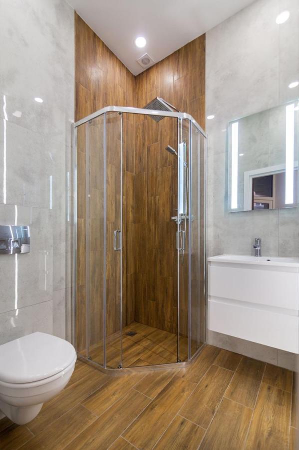 Apartments On Kulisha Str Lviv Ngoại thất bức ảnh