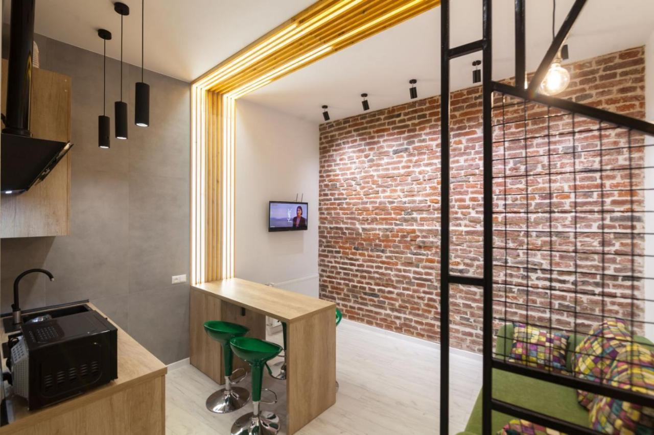Apartments On Kulisha Str Lviv Ngoại thất bức ảnh