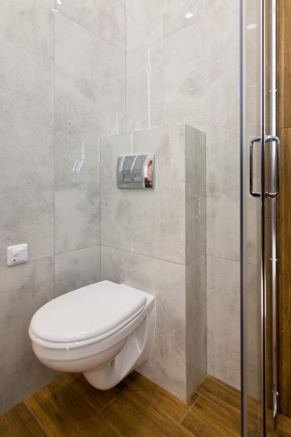 Apartments On Kulisha Str Lviv Ngoại thất bức ảnh