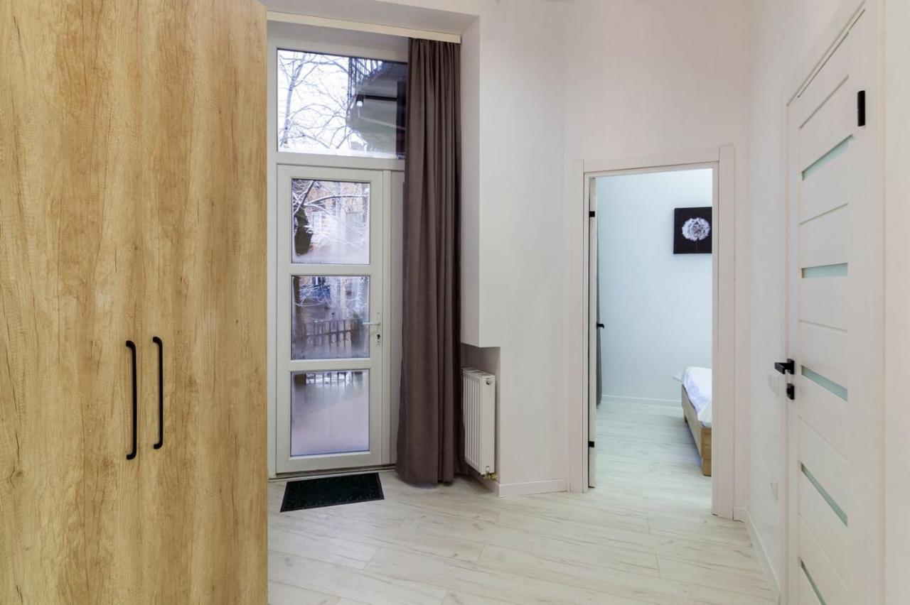 Apartments On Kulisha Str Lviv Ngoại thất bức ảnh