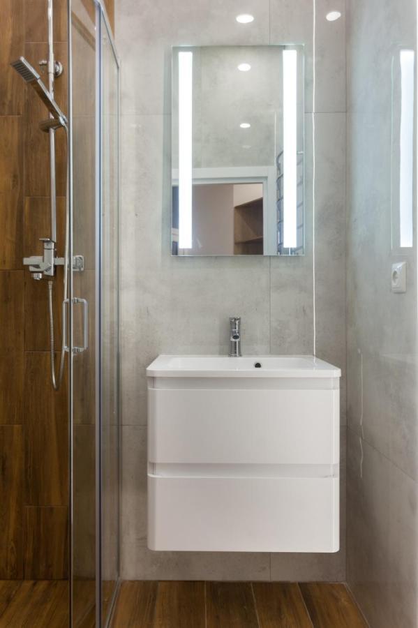 Apartments On Kulisha Str Lviv Ngoại thất bức ảnh